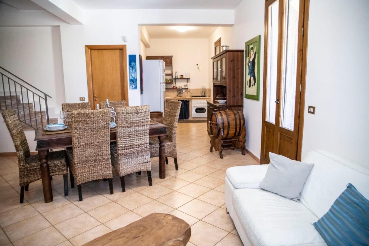 Dimora Fanale, Villa Esclusiva Con Piscina Privata - Fanale Rentals 알타빌라밀리치아 외부 사진
